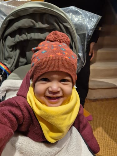 Customer photo review of Hazelnut Flowers Knitted Hat