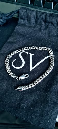 Reseña con foto de un cliente sobre Pulsera Miami Cuban 5mm