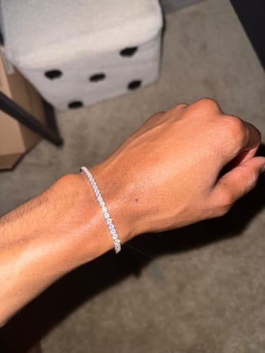 Customer photo review of 3mm pure white evert bracelet