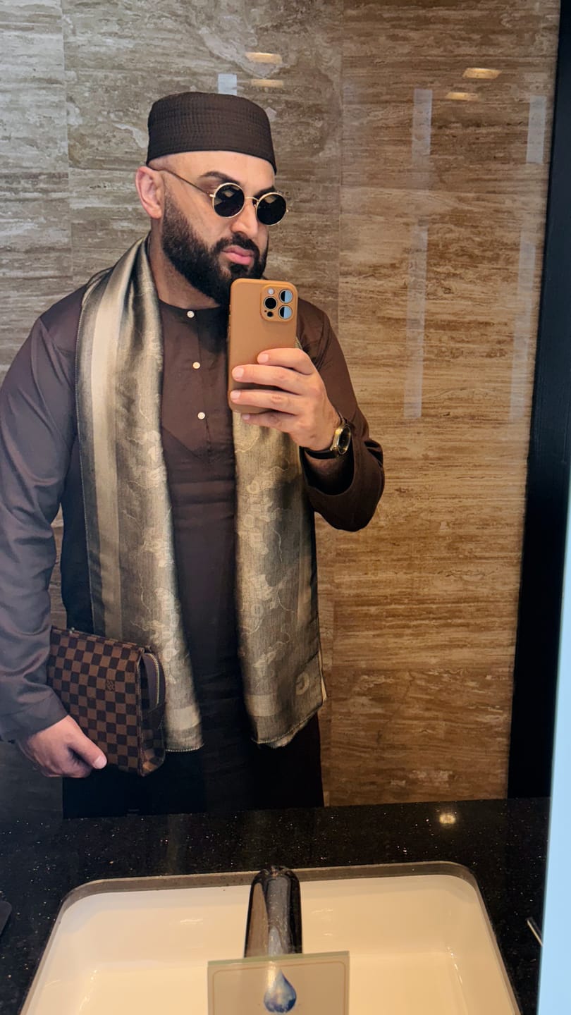 Customer photo review of Brown Matt Omani