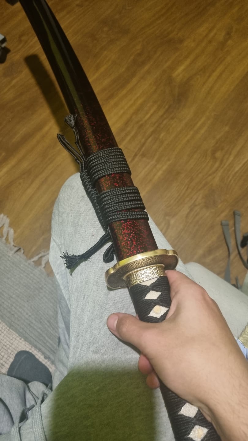 Customer photo review of The Surudoi Handmade Katana Extra Sharp Spring Steel Unokubi-Zukuri