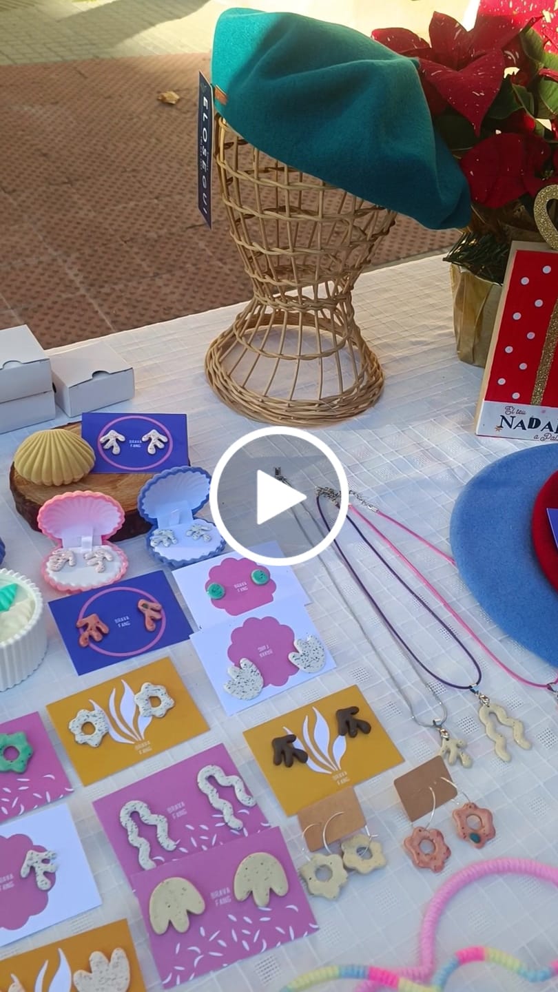 Customer video review of MECHAS DE MADERA CON CORAZONCITOS