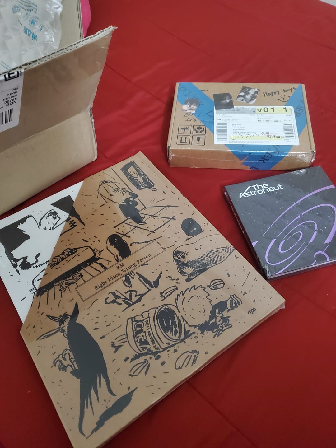 Customer photo review of RM - RIGHT PLACE, WRONG PERSON SOLO 2ND ALBUM PHOTOBOOK RANDOM