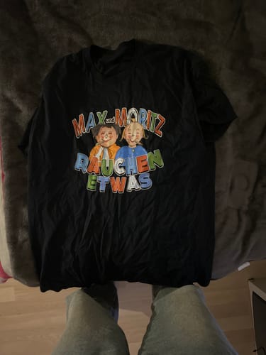 Customer photo review of MAX UND MORITZ RAUCHEN ETWAS T-SHIRT