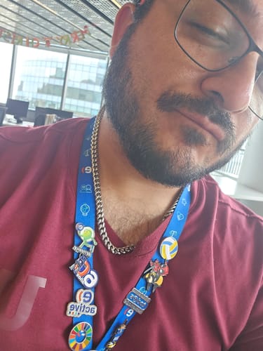 Reseña con foto de un cliente sobre Cadena Cuban Link 8mm