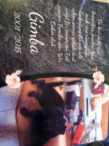 Customer photo review of Hunde Gedenktafel mit Foto & Spruch (UV- & Wetterfest)
