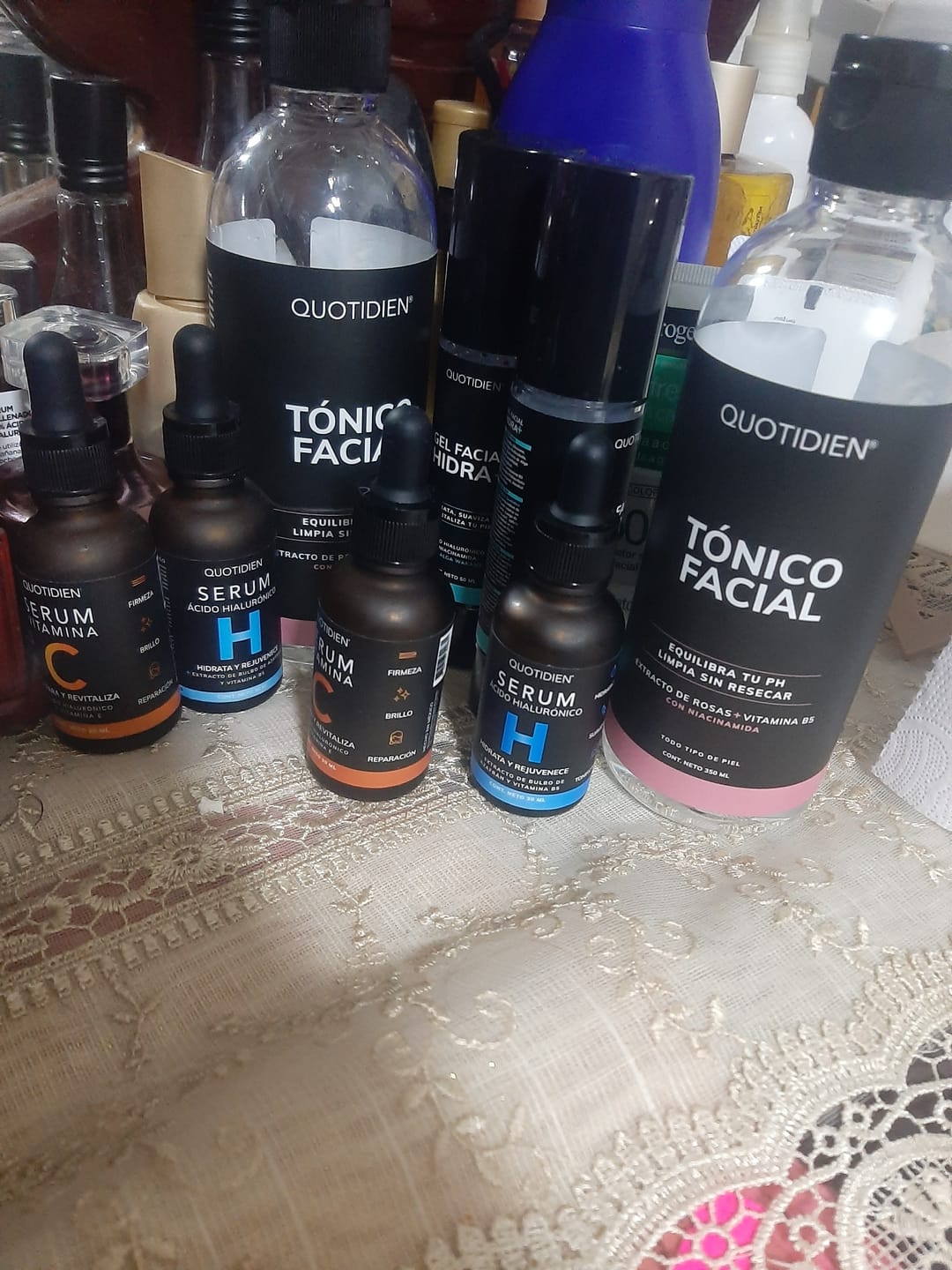 Customer photo review of Kit Rostro Perfecto (40% OFF) - Limpiador Facial 235ml + Serum de Vitamina C 30ml + Serum de Ácido Hialurónico 30ml