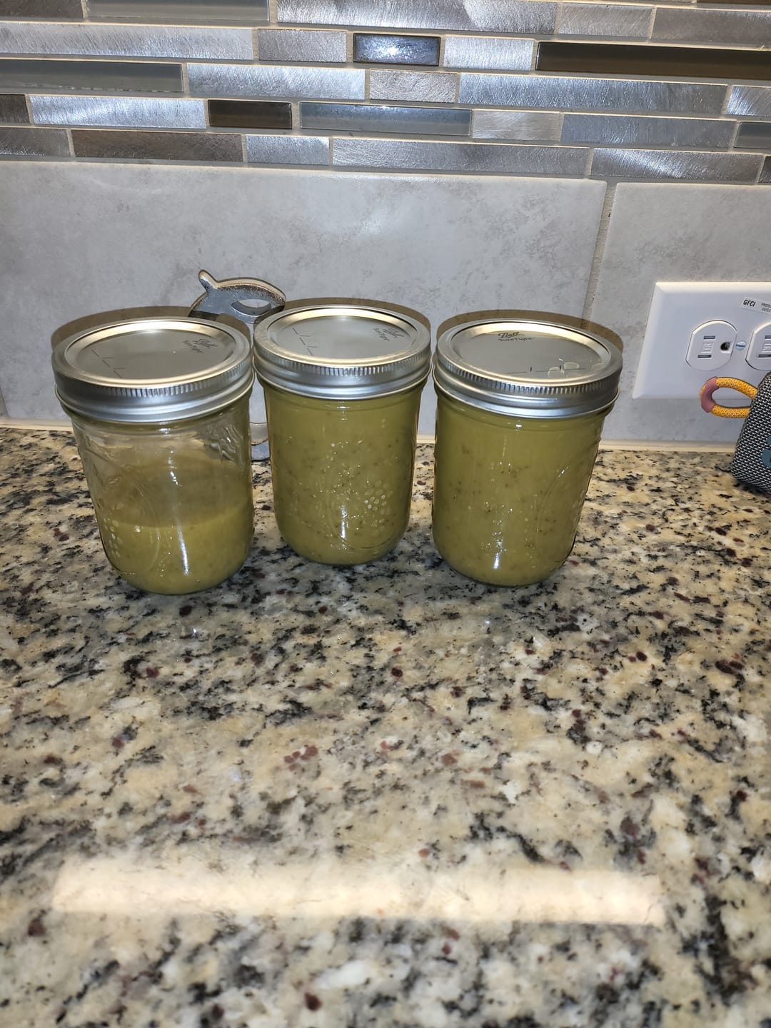 Customer photo review of Premium Full Spectrum St. Lucian Wildcrafted Raw Sun dried Sea Moss (Irish Sea Moss)