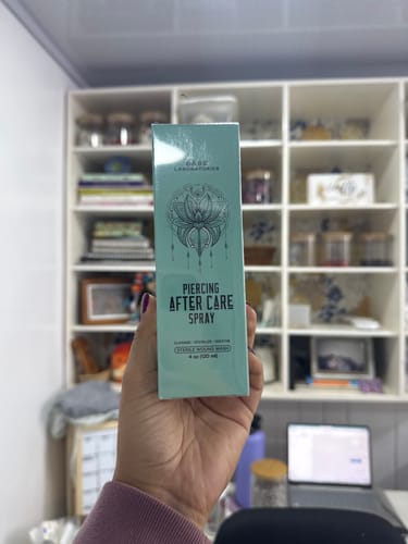 Customer photo review of Piercing Aftercare Spray Wholesale Bundle