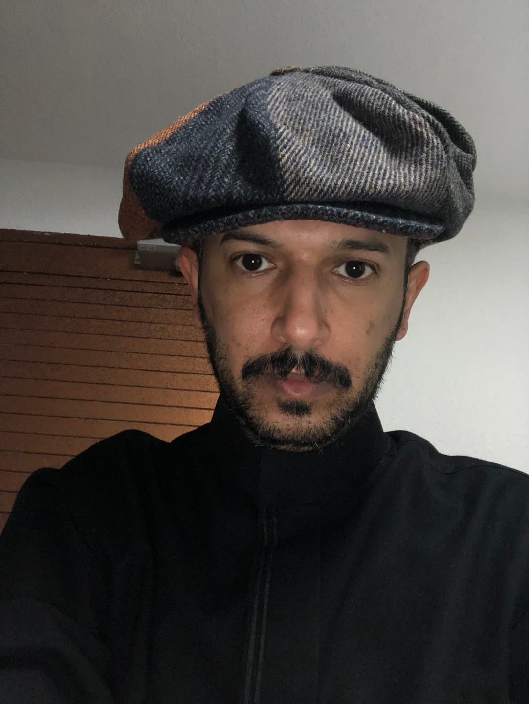 Customer photo review of Eight Piece Cap Patchwork Tweed