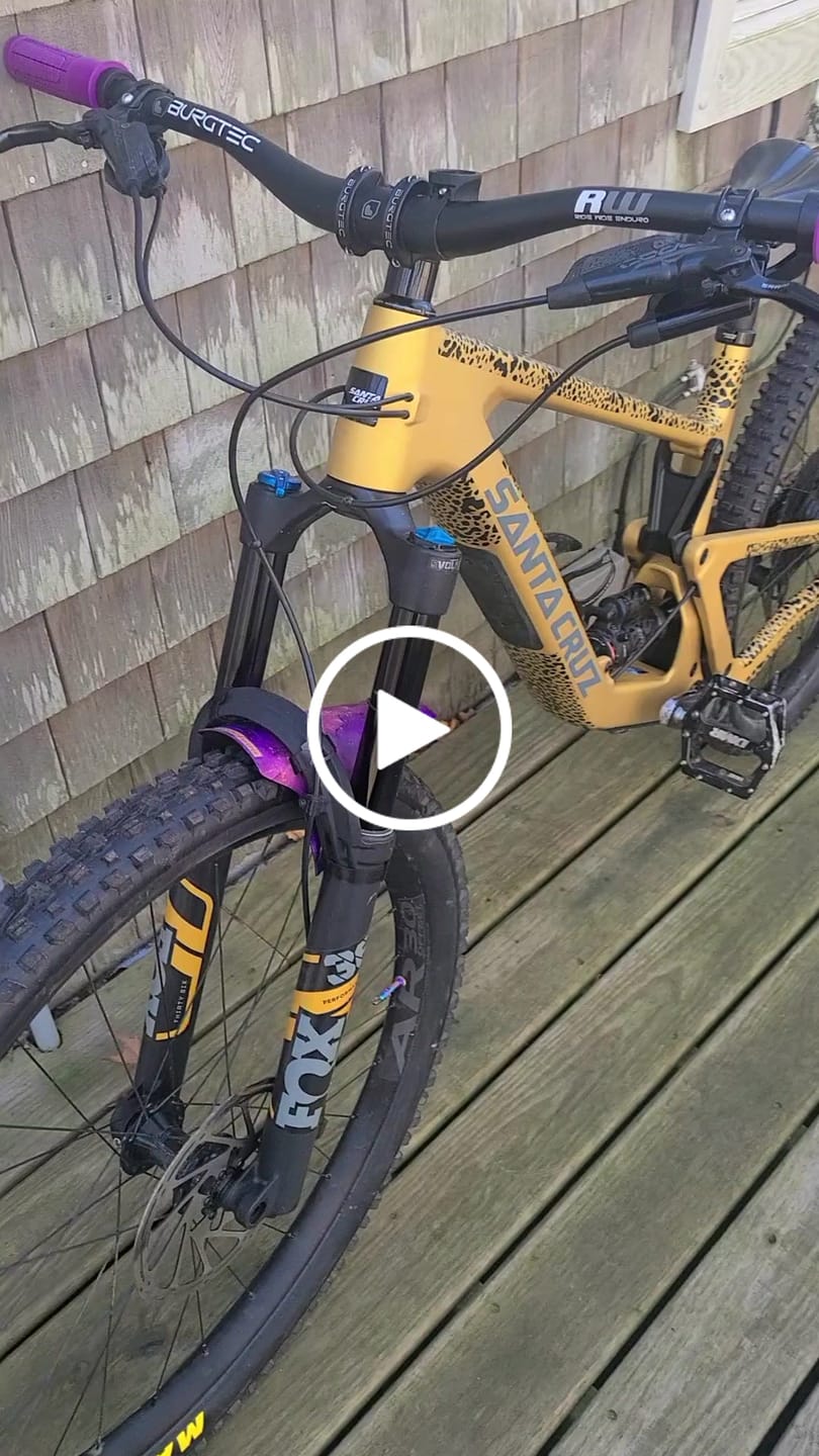 Customer video review of Cheetah Frame Keeper