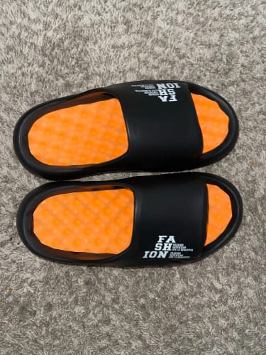 Customer photo review of Orthofeet - Orthopädische Massage Slipper
