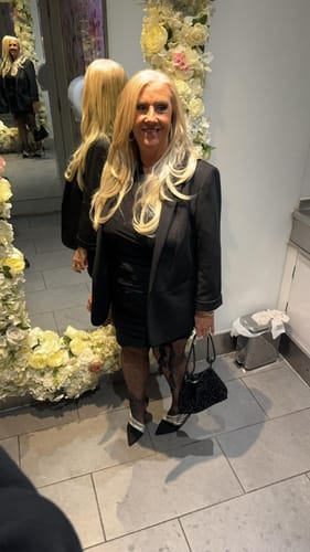 Customer photo review of Olivia X Easilocks Straight Collection