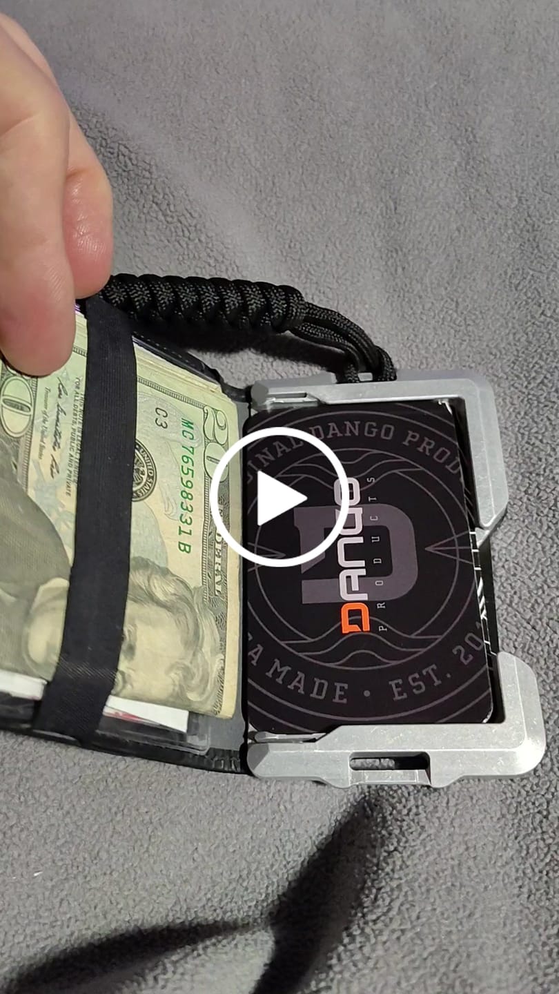 Customer video review of D03 DAPPER™ BIFOLD WALLET