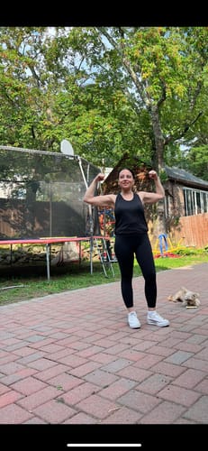 Customer photo review of Emma