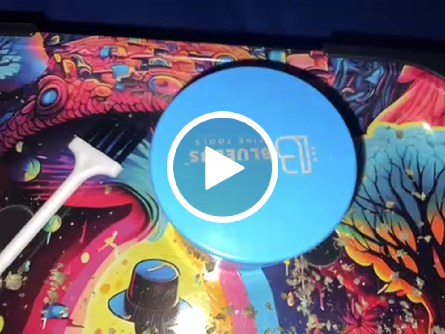 Customer video review of GC 2.5" Ceramic Grinder Blue