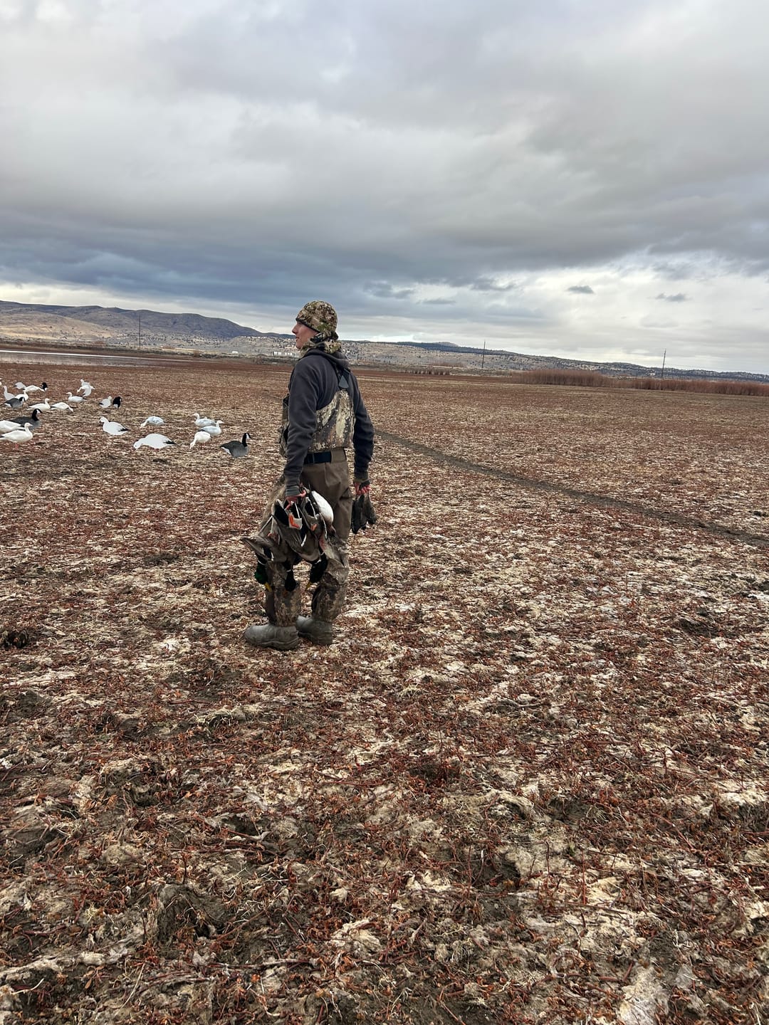 Customer photo review of DeepWade Zipped Duck Waterfowl Hunting Breathable Chest Waders