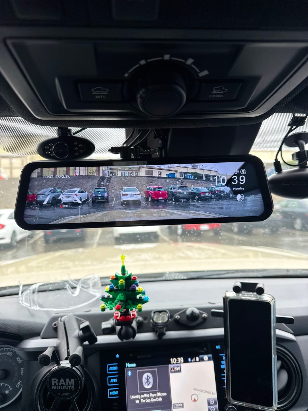 Customer photo review of WOLFBOX G900Pro 12MP WiFi Touch Screen Rear View Mirror Dash Cam Smart Mirror with Exclusive 30-Month Warranty