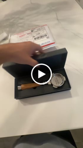 Customer video review of Italian Handle Bottomless Portafilter 51/54/58mm - MUVNA