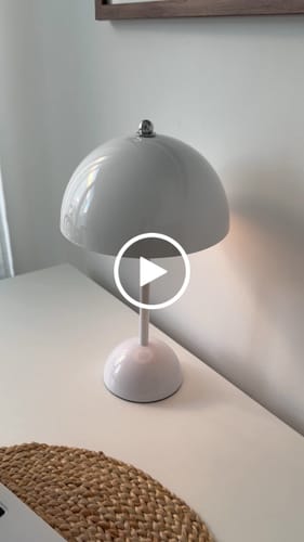 Customer video review of Bordslampa - Svamplampa Flowerbud - Batteridriven 5000 mAH