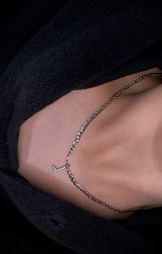 Customer photo review of Classic Letter Halskette | 18K vergoldet