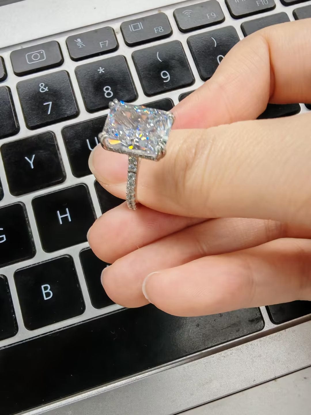 Customer photo review of S925 4.5Ct Radiant Cut Engagement Ring Moissanite/Simulated Diamond Solitaire Stackable Travel Ring For Women