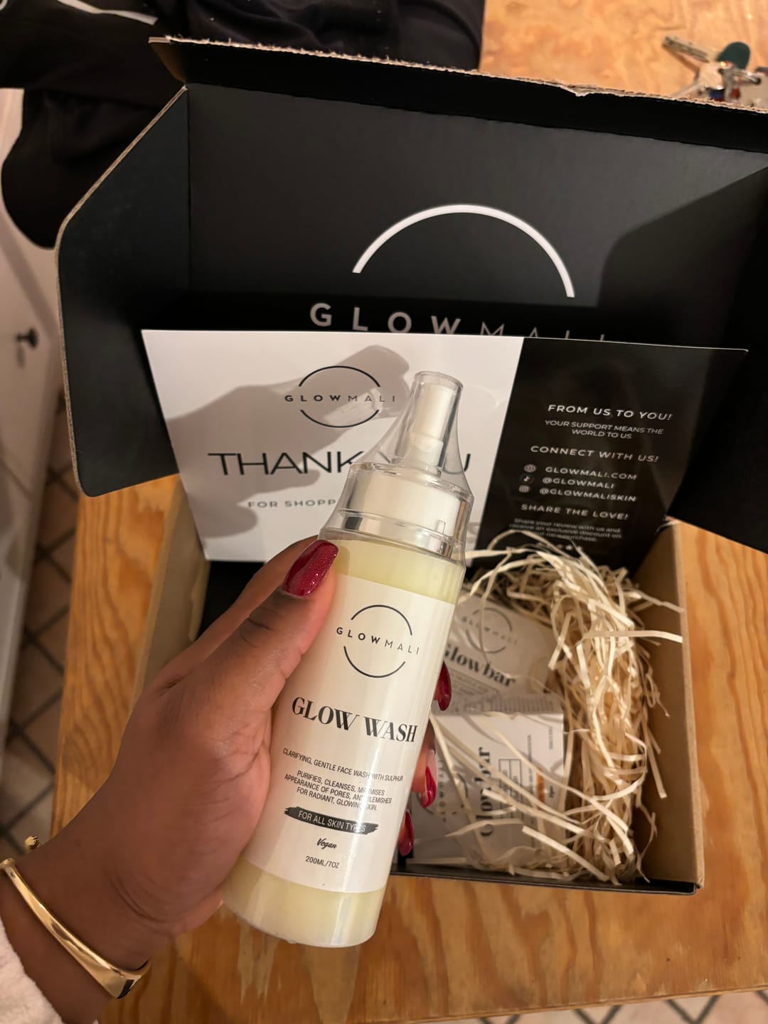 Customer photo review of Glowbar 3% Salicylic Acid + 10% Sulphur Face and Body Soap Bar