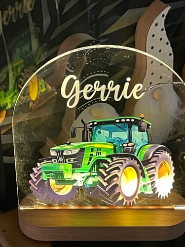 Customer photo review of Traktor Nachtlicht mit eigenem Namen