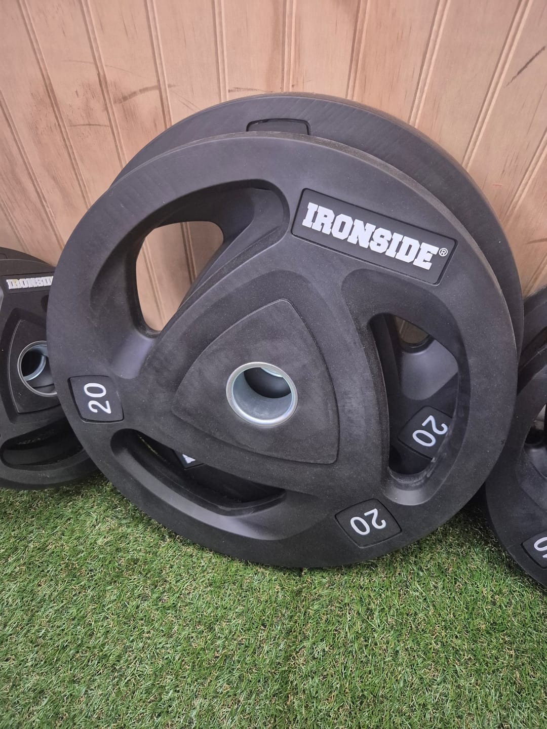 Customer photo review of Discos de 3 Agarres IRONSIDE (2.5 a 20 kg)