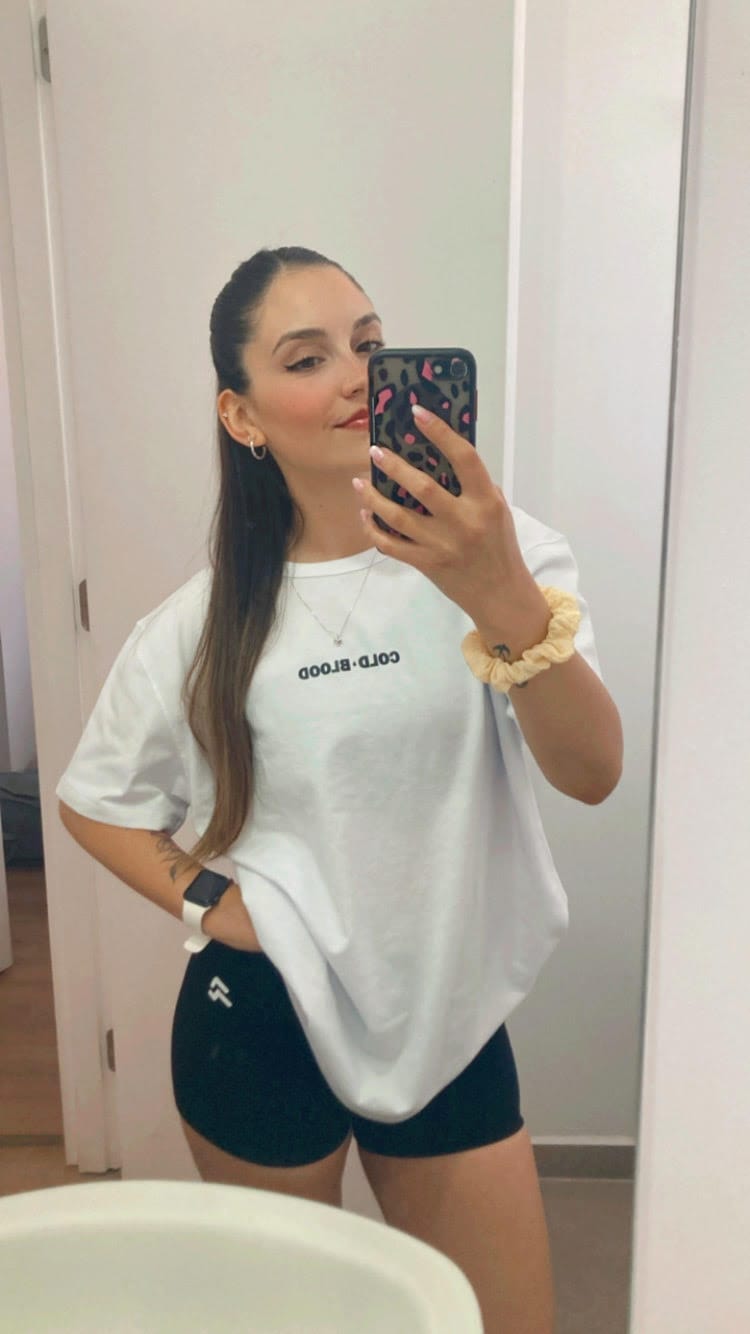 Customer photo review of POLERA BASIC WHITE
