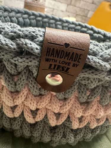 Customer photo review of Kunstleder-Labels mit Chicago Screws - Personalisierte Labels