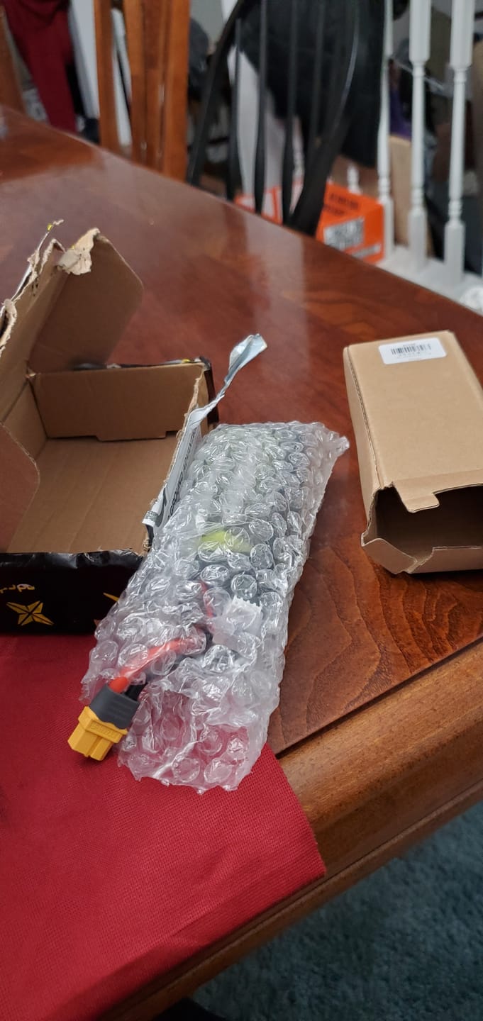 Customer photo review of 11.1V 4400mah 3S Lipo Battery XT60 Plug