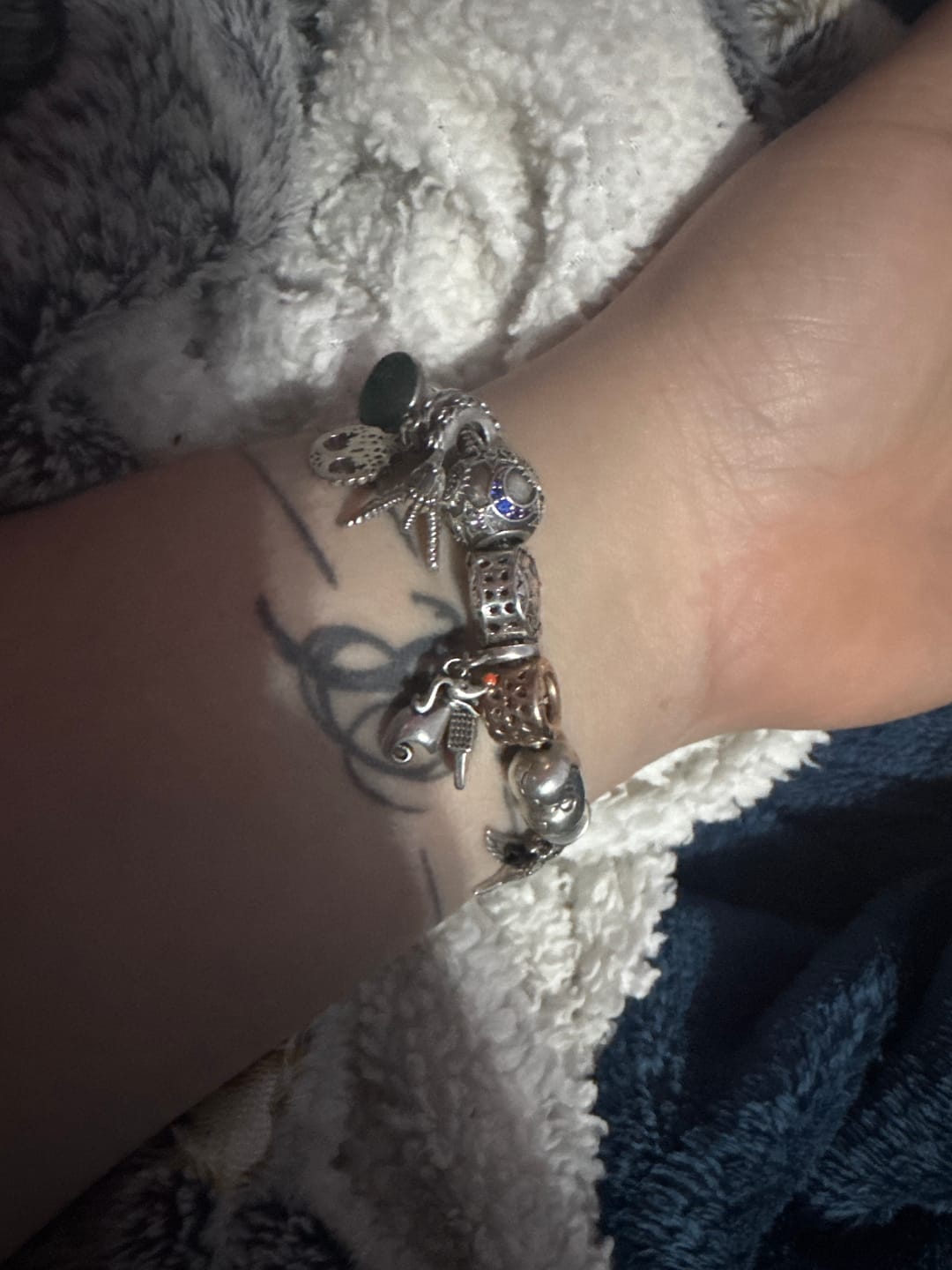 Customer photo review of Charm Colibri Mistico