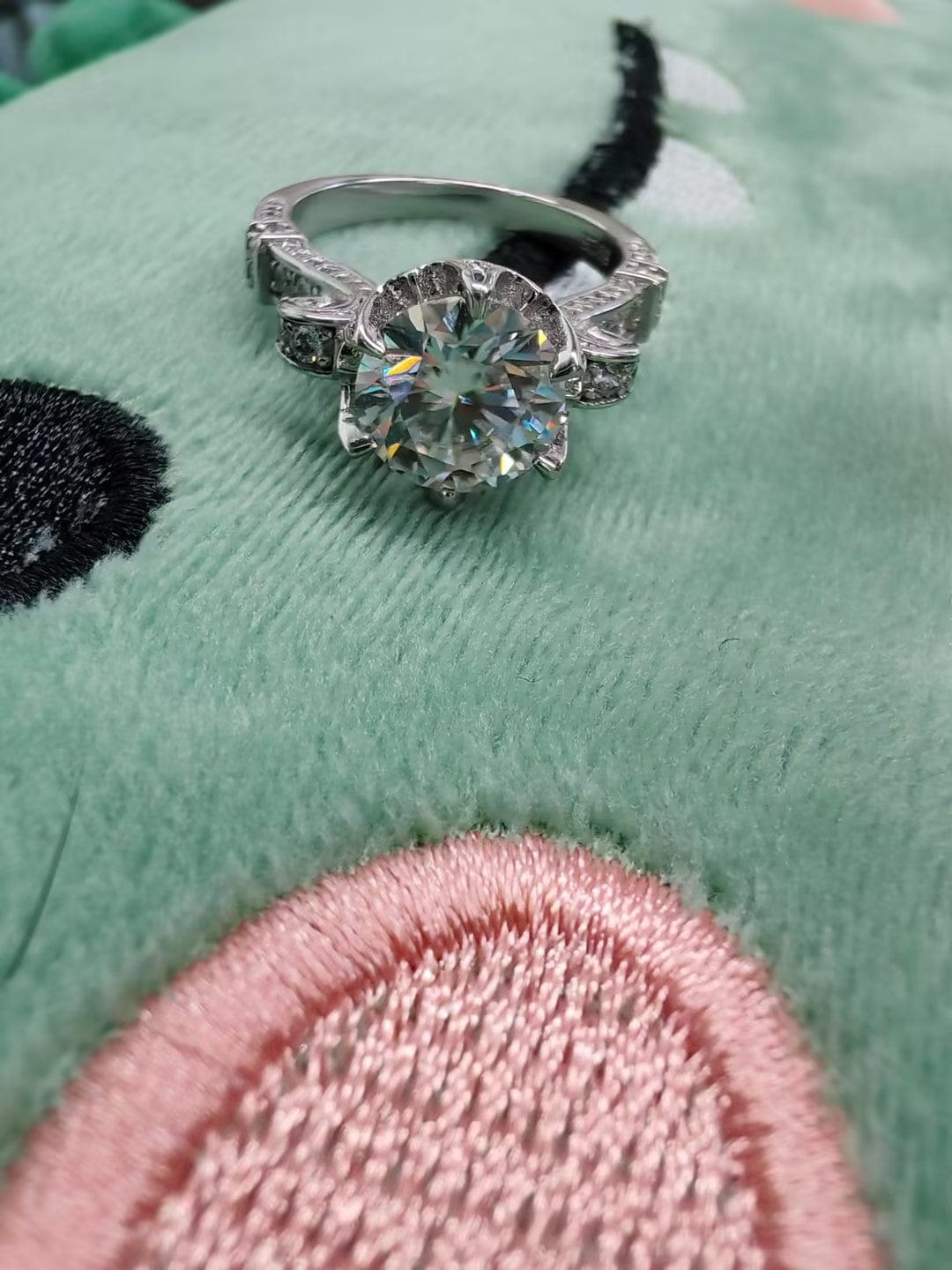 Customer photo review of S925 Moissanite 1.0~2.0 Carat Engagement Ring Promise Ring For Women