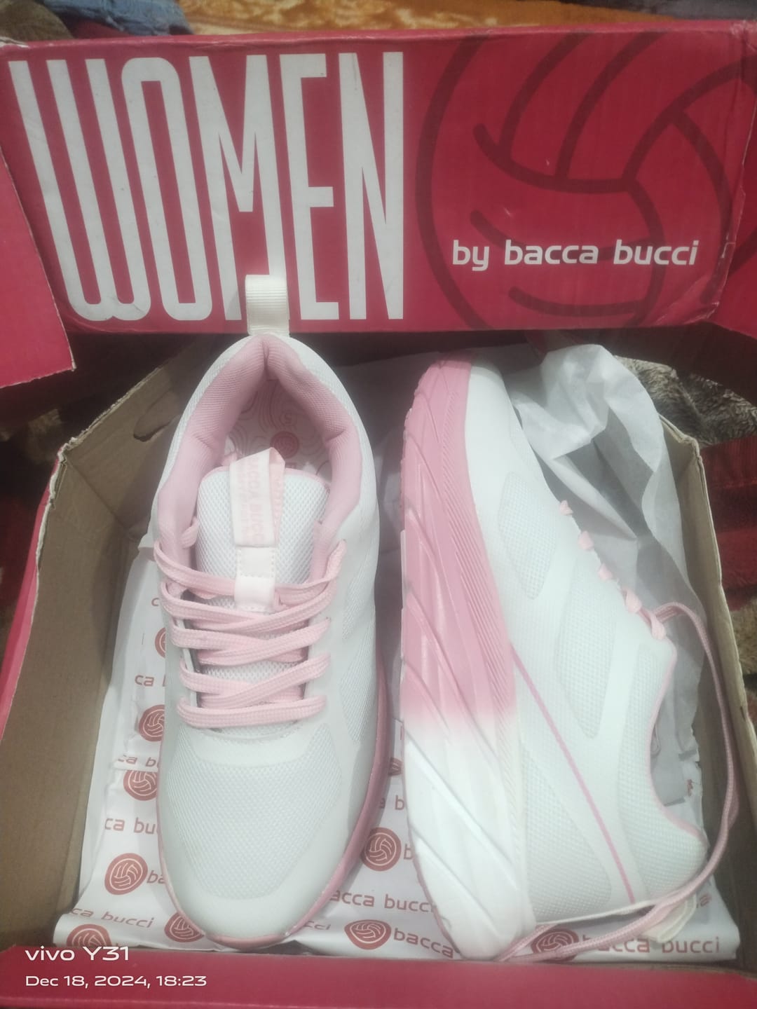 Customer photo review of Bacca Bucci Sprint Mystique