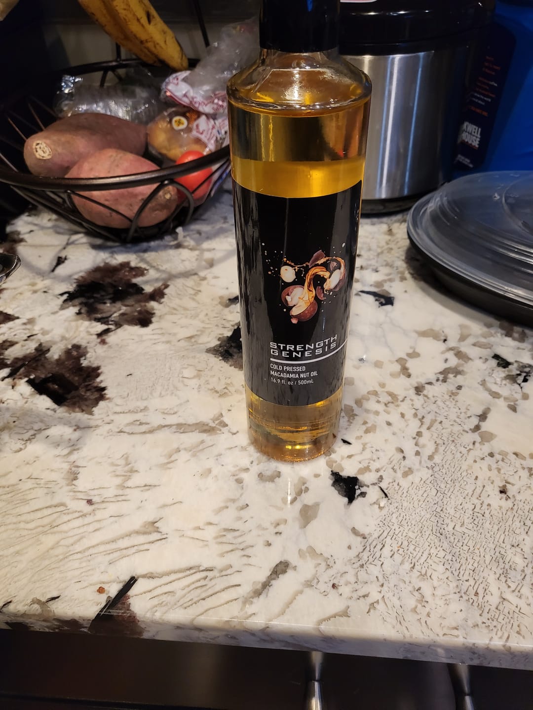 Customer photo review of Australian Extra Virgin Macadamia Nut Oil Cold Pressed Bottle