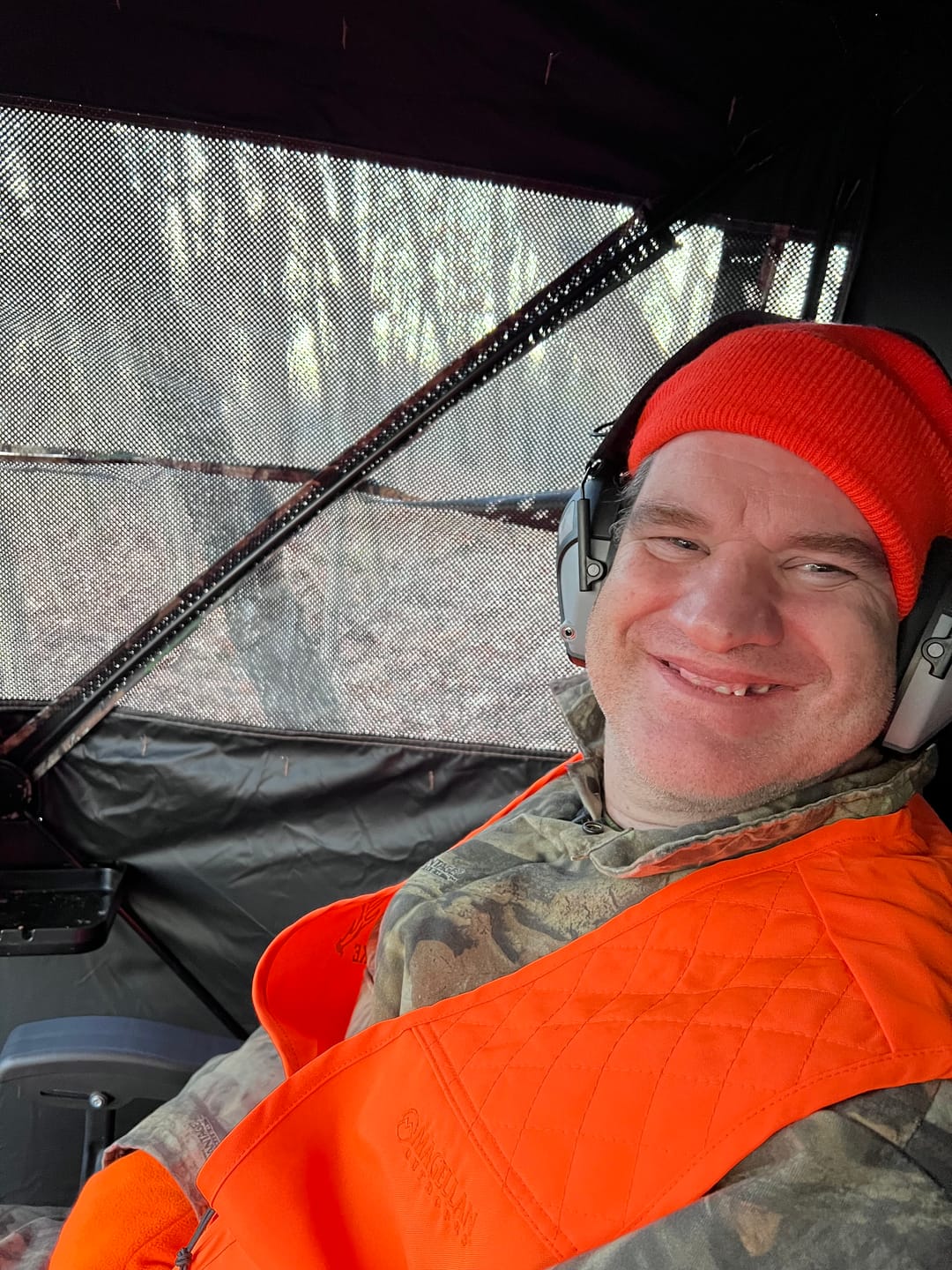 Customer photo review of VisST See-Through Pop-Up Ground Blinds with Silent Magnetic Door