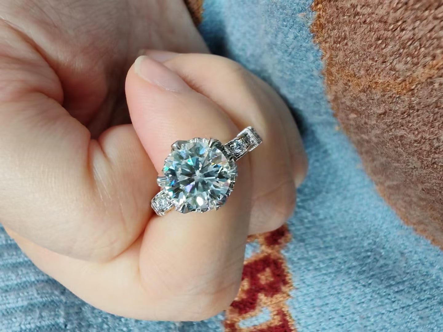 Customer photo review of S925 Moissanite 1.0~2.0 Carat Engagement Ring Promise Ring For Women