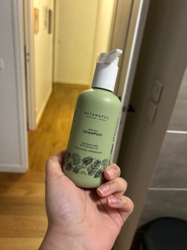 Customer photo review of Batanaful Repairing Shampoo