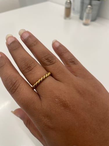 Customer photo review of Mia Ring