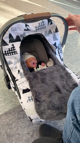 Customer photo review of Winter Cover - Adventure Awaits Monochrome