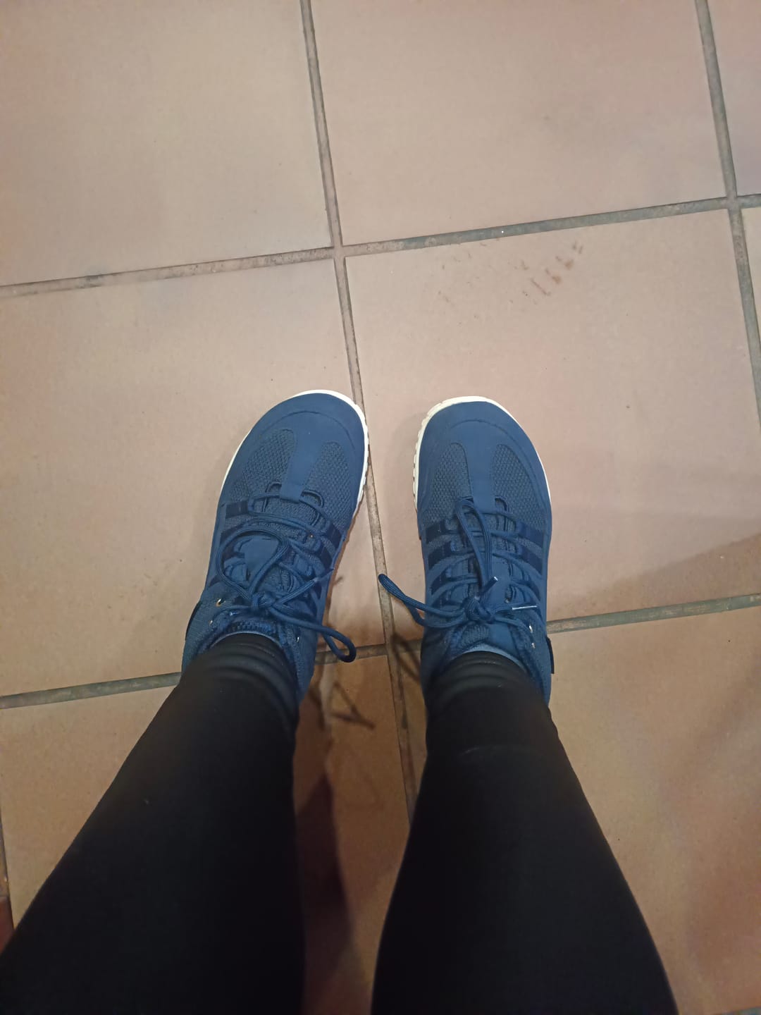 Customer photo review of Brave IV - Zapatos Barefoot
