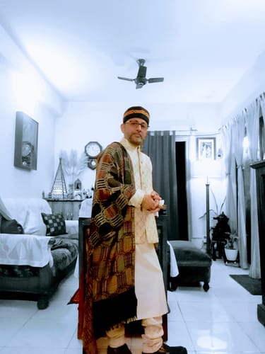 Customer photo review of Pashtush Mens Pure Wool, Honeycomb Weave Stole, With Woolmark Certificate