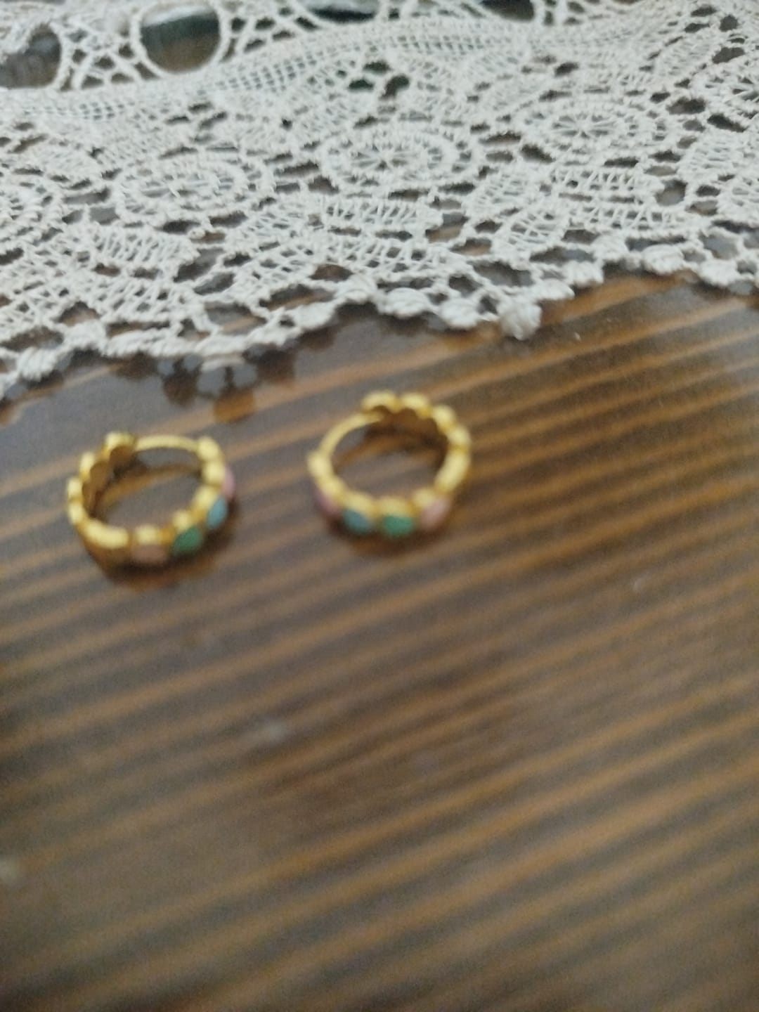 Customer photo review of Pendientes Colorful Love