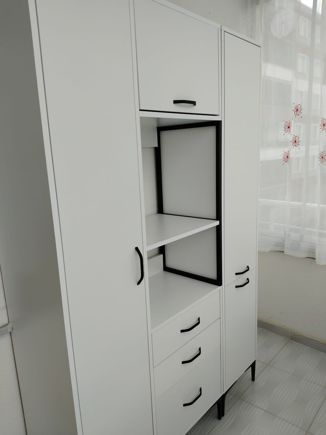 Customer photo review of Rani JE118 Çok Amaçlı Dolap 4 Kapaklı 3 Çekmeceli Kiler Mutfak Dolabı Beyaz