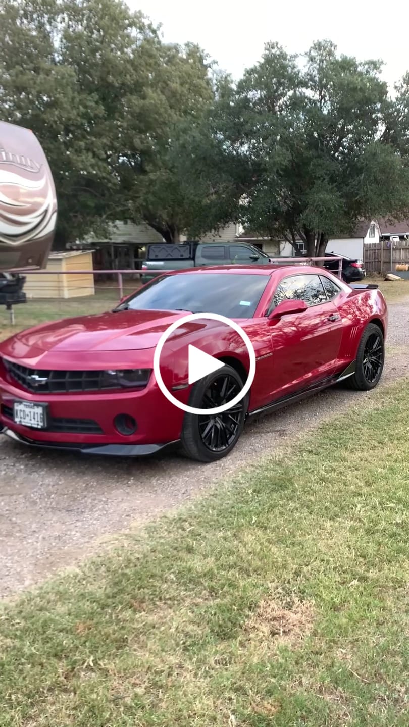 Customer video review of 2010-2015 Chevy Camaro Evo Style Gloss Black Side Skirt Rockers