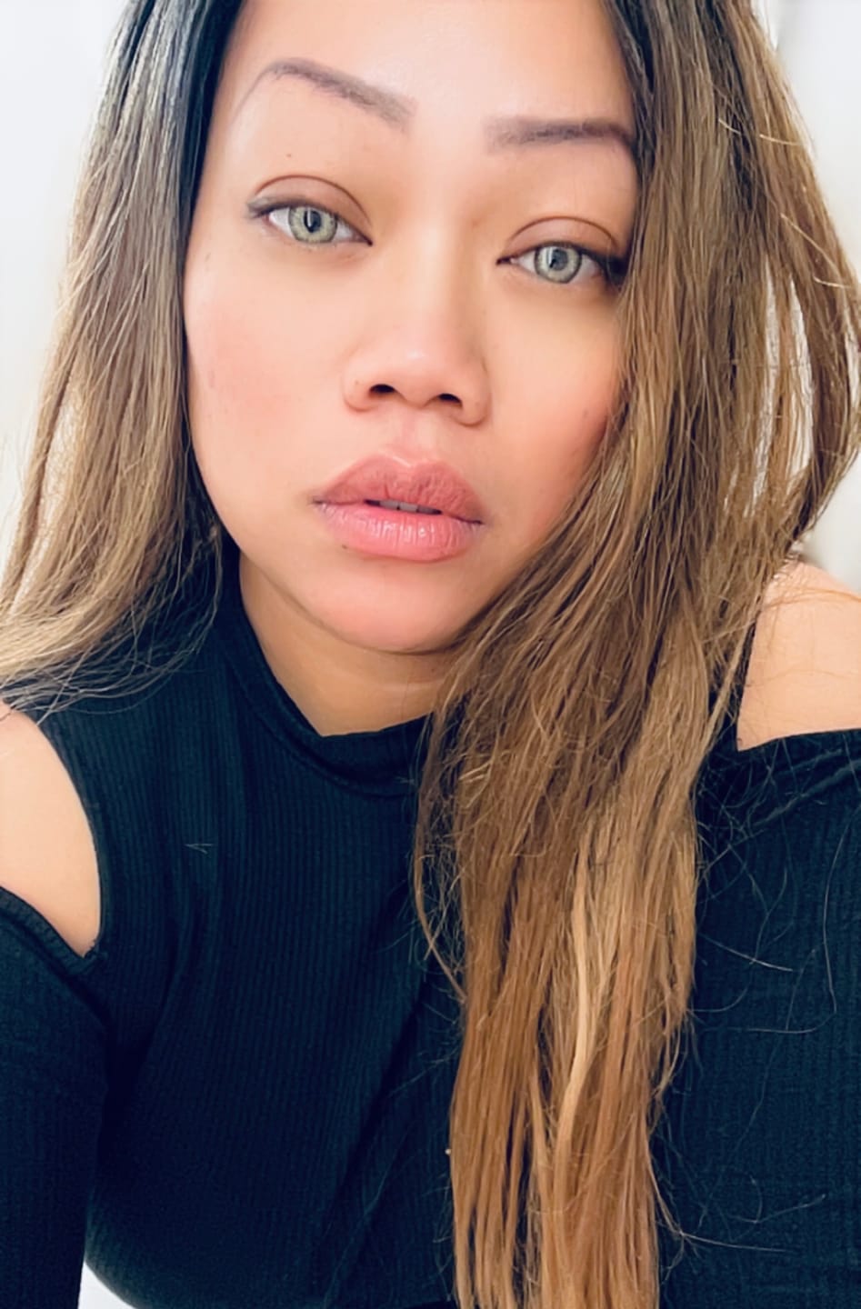 Customer photo review of New 3-Tone Hazel Brown Prescription Colored Contact Lenses