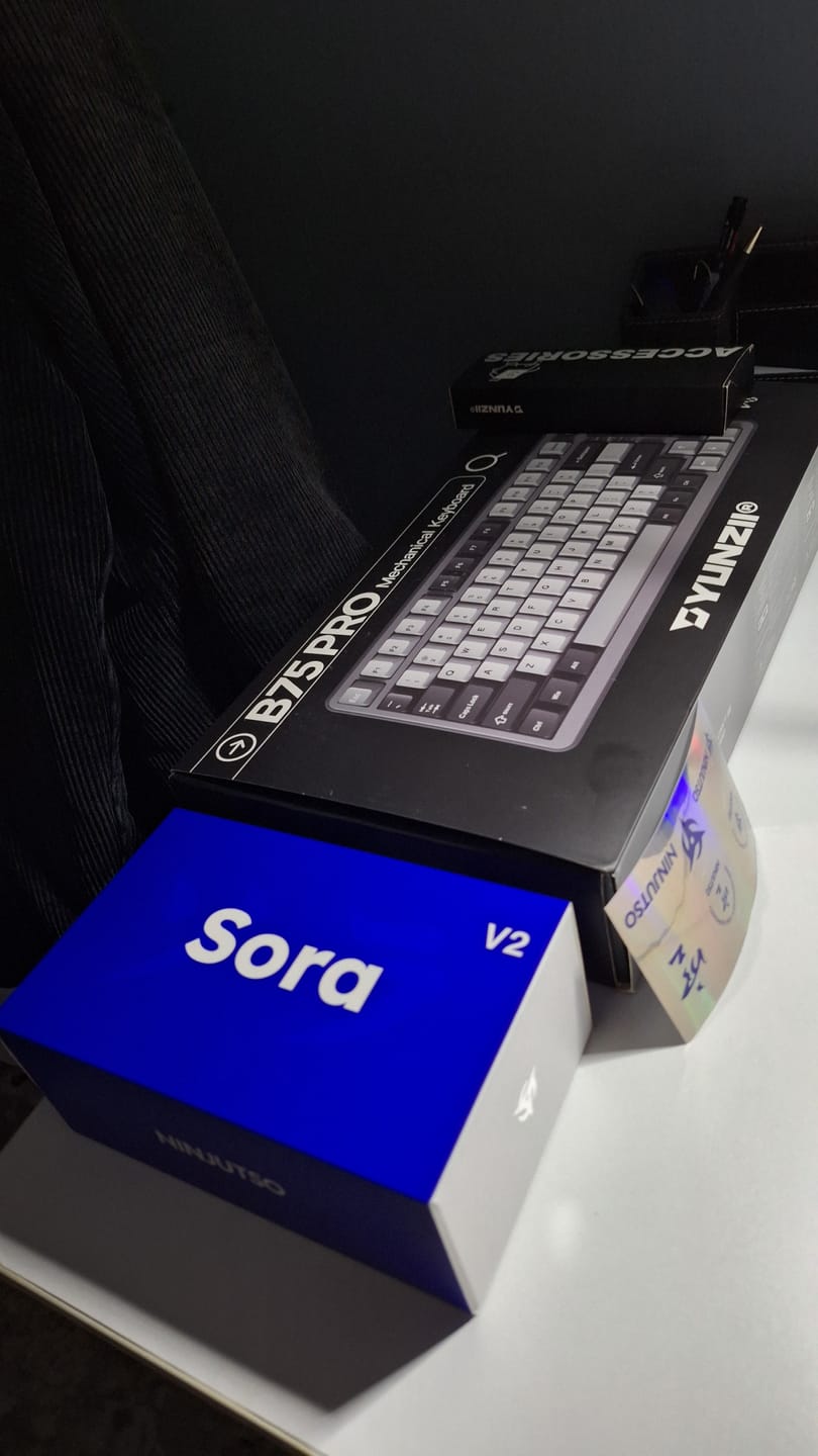 Customer photo review of Ninjutso Sora V2 8K Wireless Mouse