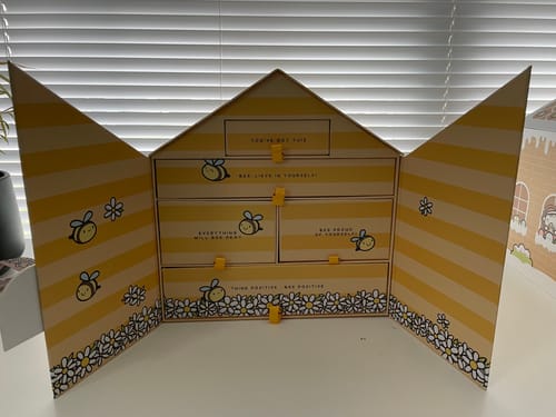 Customer photo review of (Pre-order) Bee Positive Advent Calendar
