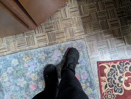 Customer photo review of Vindra Flex - Non-slip & Universal Winter Barefoot Shoe (Water-resistant)